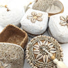 Boite carrée en perles et coquillages